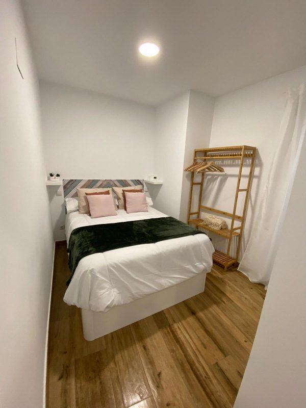 Alquiler Residencial Calle Mira El Sol habitación
